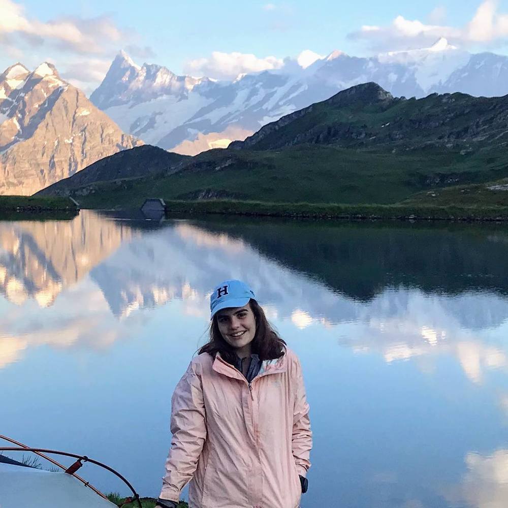 Meet your Posher, Emily